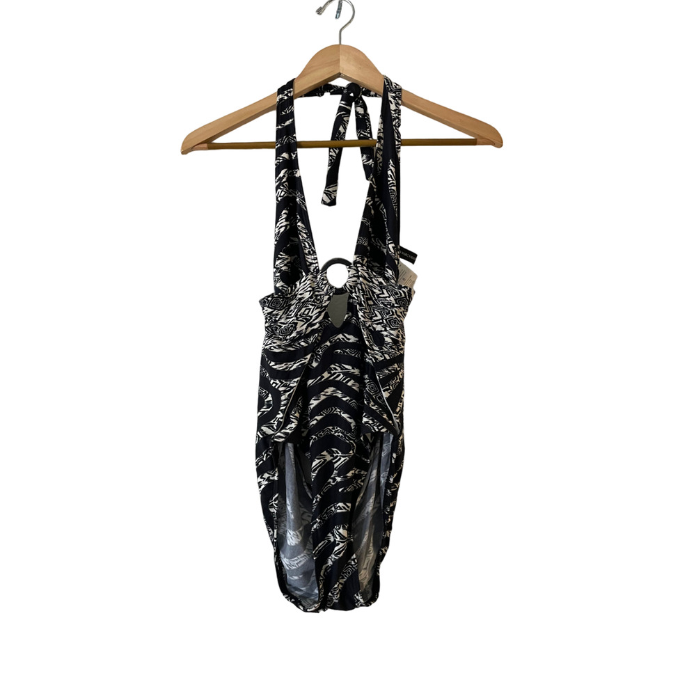 Carmen Marc Valvo Sz. 8 Plunge Deep V-Neck Halter One Piece Swimsuit Ring Detail